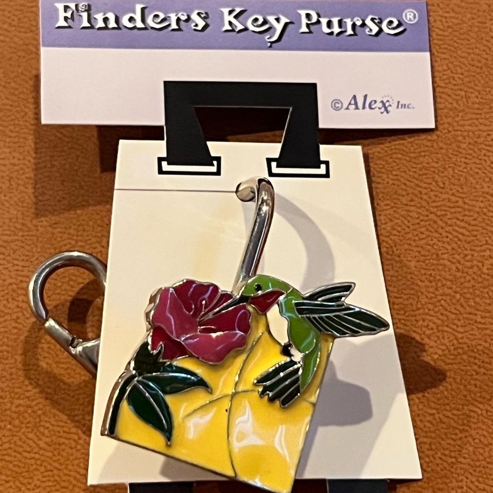 Hummingbird Key Finder